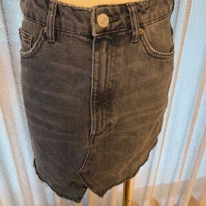 Zara Black Distressed Denim Mini Skirt – XS